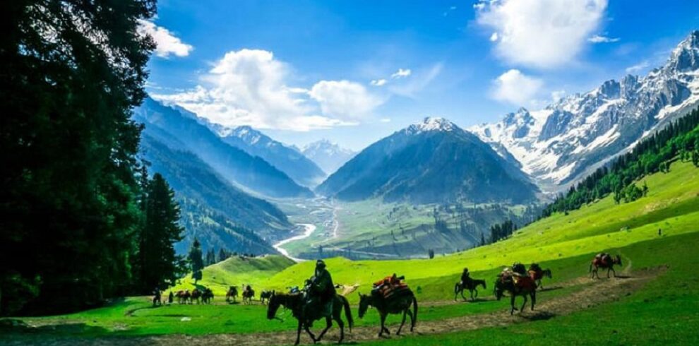 Charismatic Kashmir Tour Package