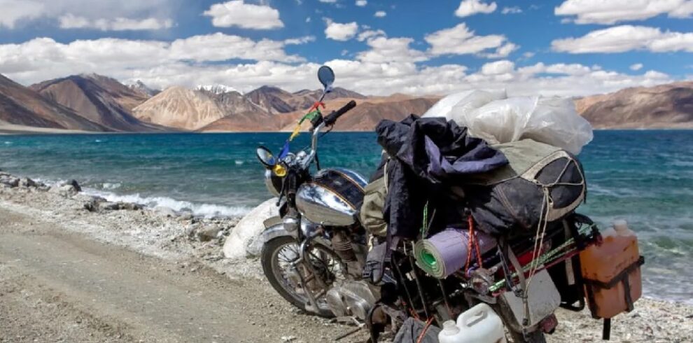 Manali to Ladakh Bike Trip Package